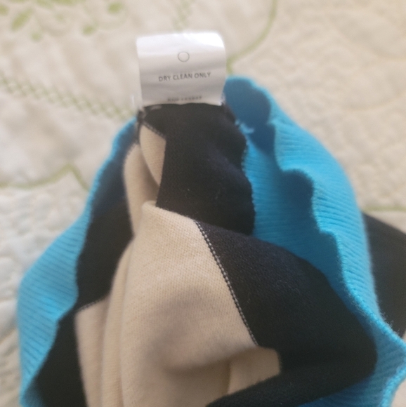 Code X Mode | cropped sweater-L - Picture 8 of 8